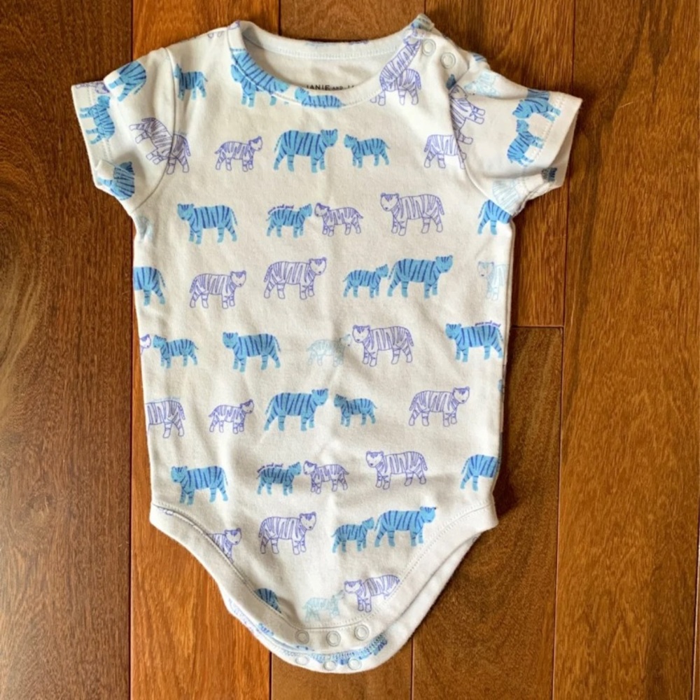 Janie and Jack Tiger Onesie 3-6 months